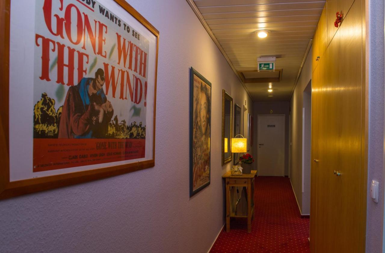 Hotel Garni Am Eckernweg Celle Buitenkant foto